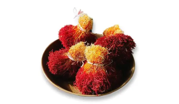 زعفران دختر پیچ